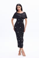 فستان أسود بالكرستالات