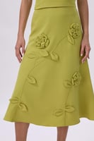 طقم ميدي أخضر بتفاصيل ورود