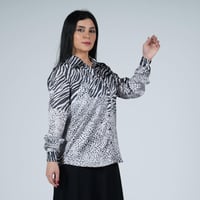 بلوزة ستان بنقشة النّمري