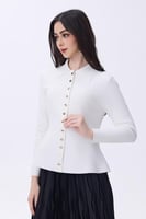 بلوزة اوف وايت