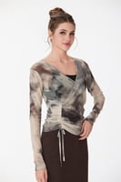 بلوزة تول استريتش