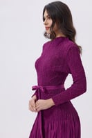 فستان بنفسجي