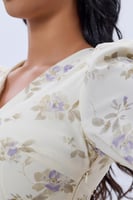 فستان شيفون مع لؤلؤ