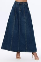 تنورة جينز بقصة كلوش