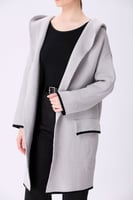 كارديغان رصاصي فاتح بقبعة وجيوب