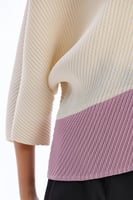 بلوزة بليسية بيج و بنفسجي