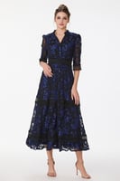 فستان طبع مخمل مع كلف الغيبور