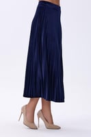 تنورة مخمل بليسيه بلون ازرق ملكي