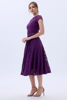 فستان دانتيل كلاسيكي