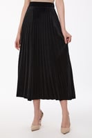 تنورة كلوش مخمل