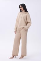 طقم قطني بلون بيج