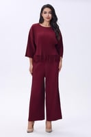 طقم عنابي بهدب