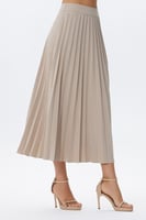 تنورة بليسية بيج ميدي