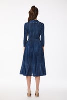 فستان بليسية مع لؤلؤ