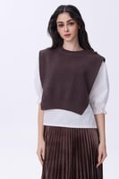 توب وقميص مدمج بتصميم قطعتين بلون بني وأبيض