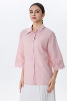 قميص وردي بأكمام واسعة و مخرمة ناعم