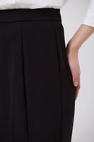 تنورة كريب اسود ميدي