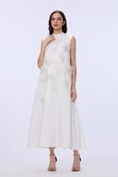 فستان ابيض ساتان