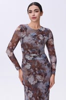 فستان مطبع بنقشة ترابي بأكمام