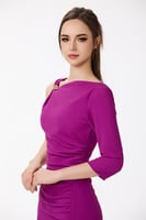 فستان كريب فوشي بكتف روماني