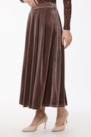 تنورة مخمل بني