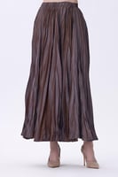 تنورة ماكسي بليسيه حريرية باللون البني