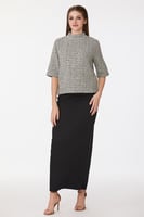 بلوزة توييد مع لؤلؤ