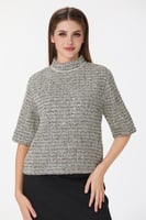 بلوزة توييد مع لؤلؤ