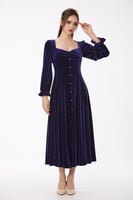 فستان مخمل بنفسجي