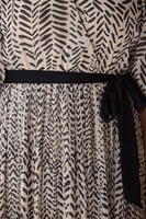 فستنان شيفون كلاسيكي