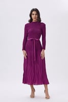 فستان بنفسجي