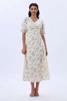 فستان شيفون مع لؤلؤ