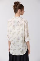 بلوزة شيفون بيج بنقشة الزهر