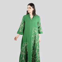 جلابية كتان بتطريز وكريستال