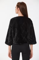 جاكيت صوف اسود