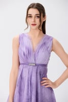 فستان تول بتمويجات البنفسجي