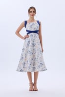 فستان كريب ناعم بنقشة الزهور