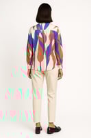 قميص مطبّع بألوان زاهية