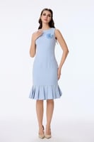 فستان كريب مع لؤلؤ