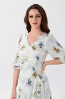 فستان ستان بنقشة الورد