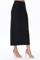 تنورة ميدي بقصة مستقيمة