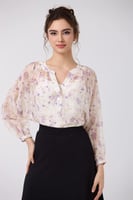 بلوزة شيفون بنقشة الورد