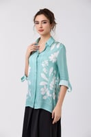 بلوزة ساتين تركواز