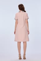 فستان بياقة كريستال