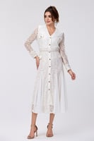 فستان دانتيل مع كلف الؤلؤ