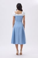 فستان ميدي أزرق فاتح بحزام