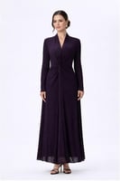 فستان بنفسجي طويل بقصة ملتفة