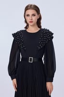 فستان شيفون مع لؤلؤ