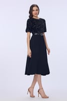 فستان اسود مع ترتر