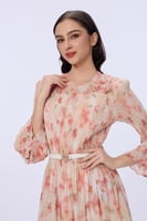 فستان أنثوي زهري رقيق